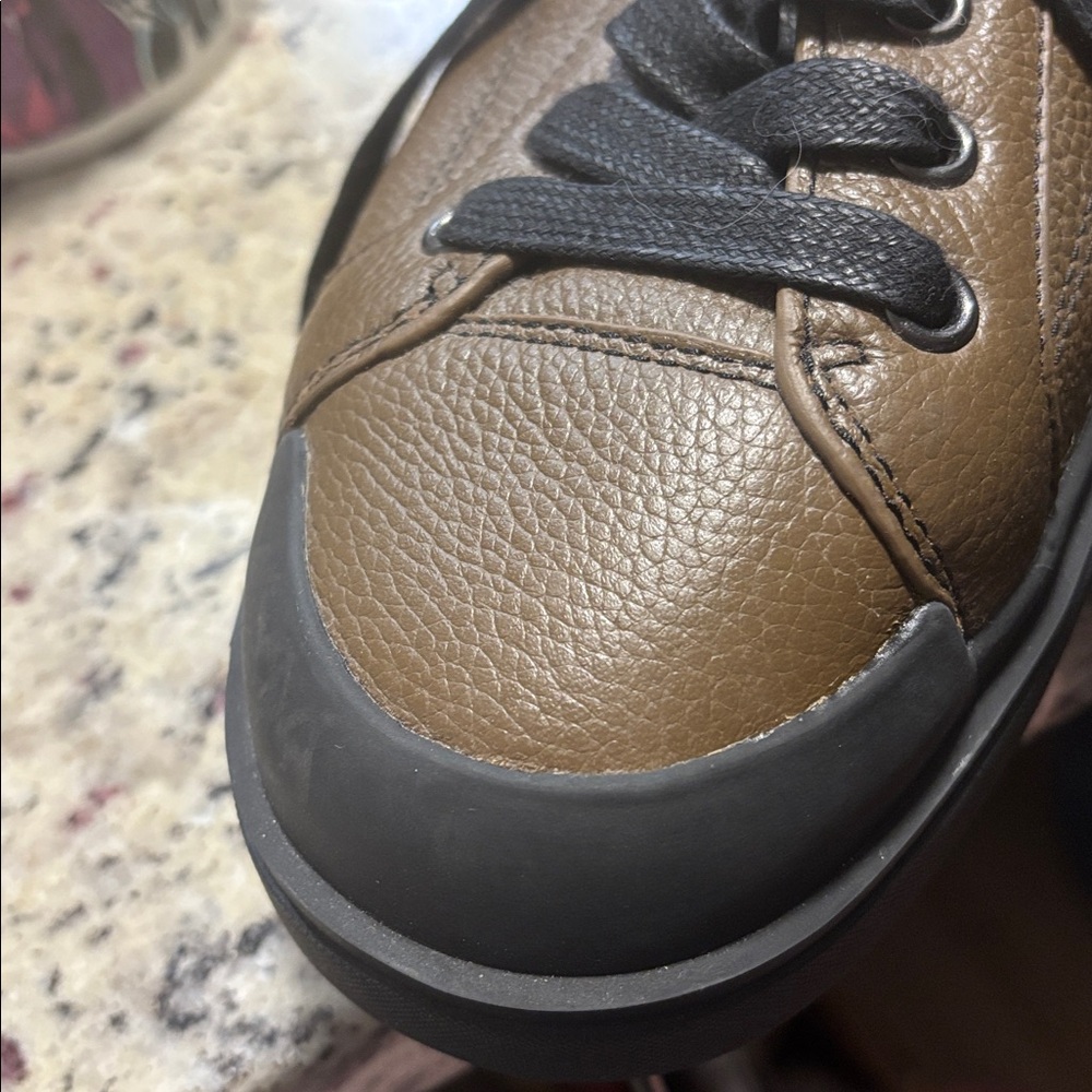COACH  new Brown Leather Sneakers with Black Laces - Picture 4 of 4